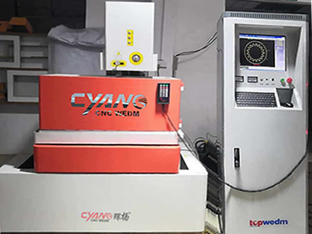 中走絲廠家資訊：中走絲線切割機(jī)床自動化、智能化及信息化